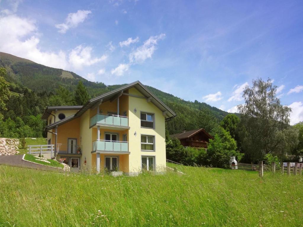 Appartementhaus Monika Flattach Eksteriør bilde